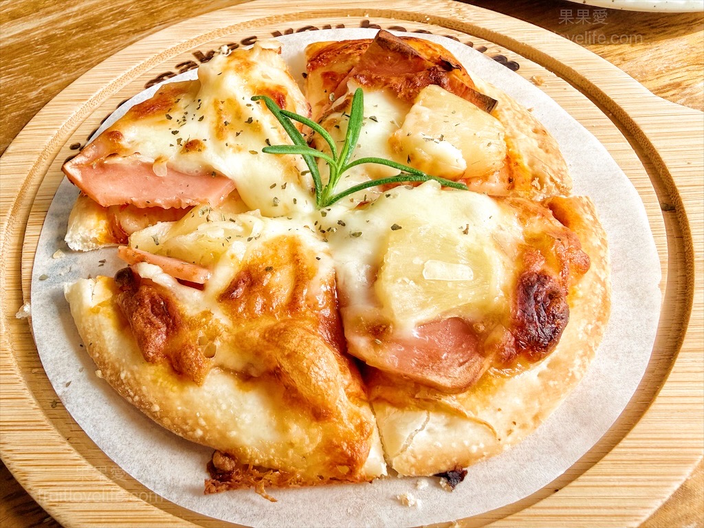 王藤咖啡 | 苗栗通霄白沙屯寵物友善咖啡廳,漂浮冰咖啡醒獅、祥龍相當吸睛,還有以勇字拉花來結合白沙屯 @果果愛Fruitlove 王藤咖啡 | 苗栗通霄白沙屯寵物友善咖啡廳,漂浮冰咖啡醒獅、祥龍相當吸睛,還有以勇字拉花來結合白沙屯 @果果愛Fruitlove