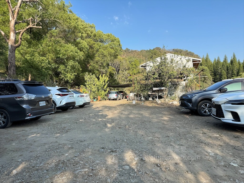 里山間美味披薩 | 南投國姓手作披薩，藏在小徑中的手作現烤pizza，環境超Chill，寵物友善，享受慢活食光 @果果愛Fruitlove