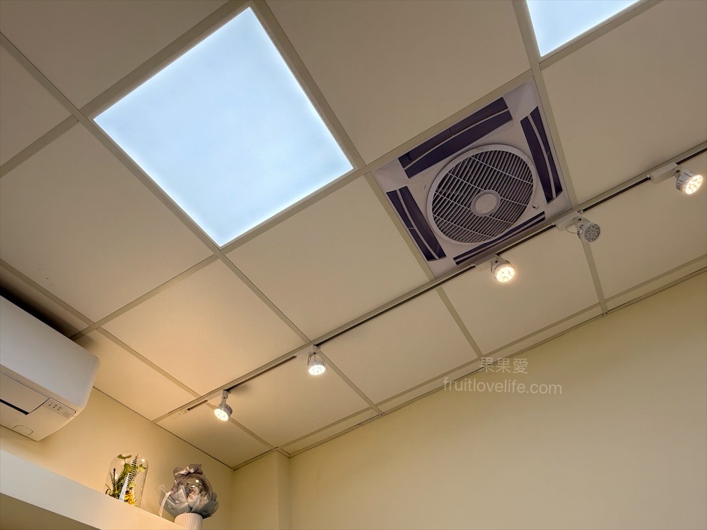 晨食盼早午餐 | 台中中區早午餐，一早可以吃到香酥的車輪餅，就在這間早午餐店裡 @果果愛Fruitlove