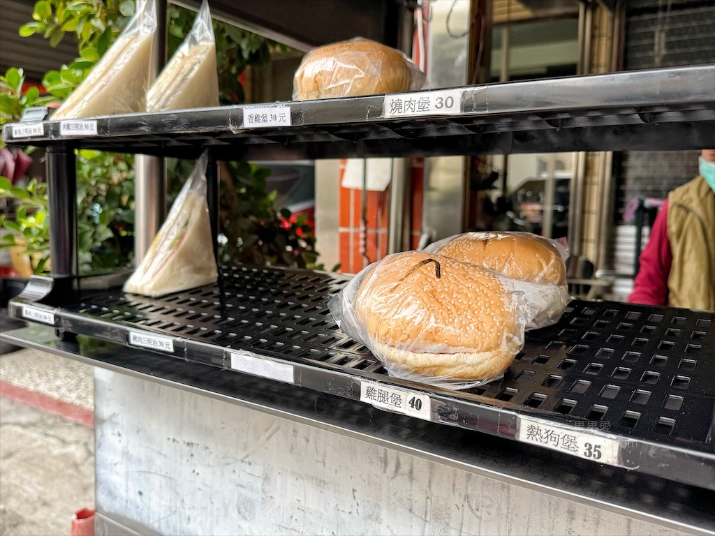 金品早餐店|台中大里早餐，相當有人氣的古早味早餐店，來吃看看今口餅是什麼? @果果愛Fruitlove