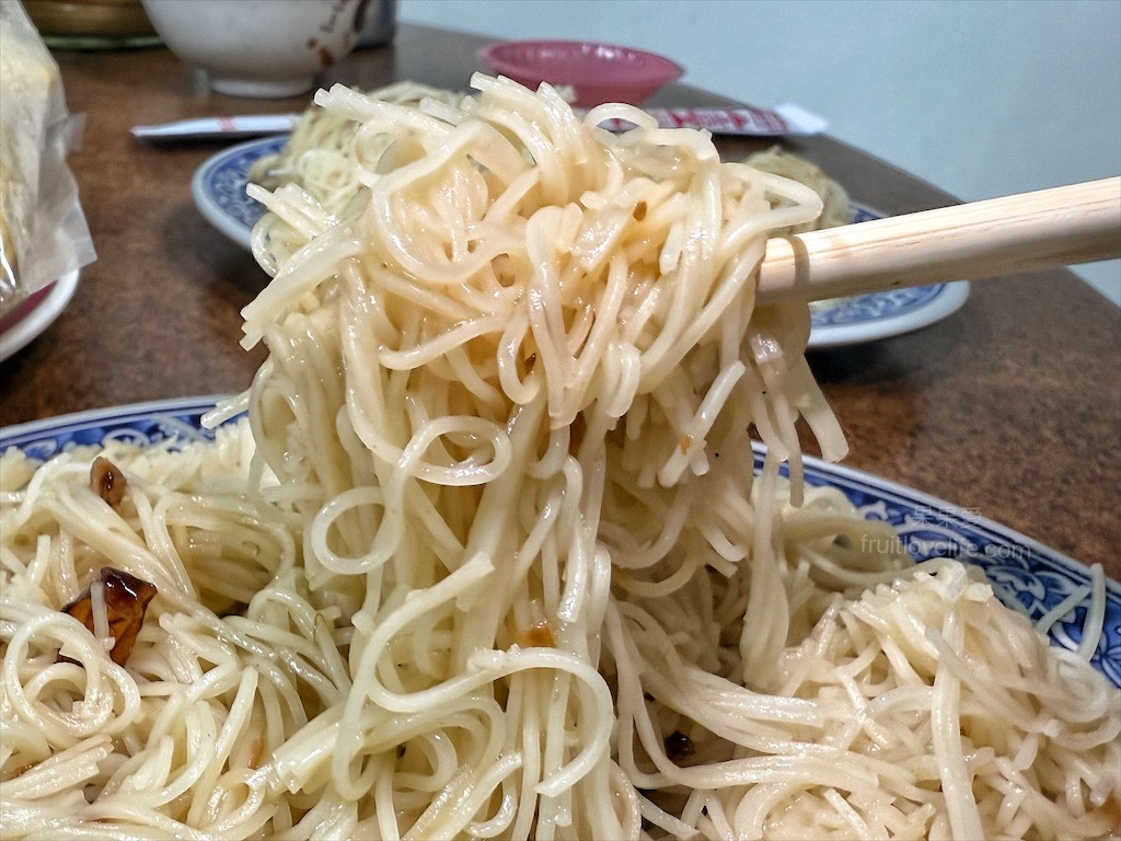 大里薑母鴨 | 台中大里薑母鴨推薦，湯頭清甜爽口，薑味有香氣，現炒鴨肉質鮮嫩不柴，寵物友善 @果果愛Fruitlove