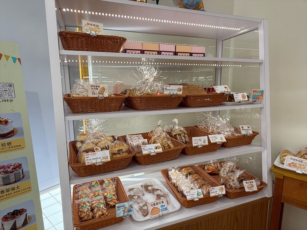 胖加烘焙-大里中興店 | 台中大里麵包蛋糕咖啡廳，當日現做新鮮烘焙，品項豐富，服務親切溫暖，不只賣麵包還有賣咖啡 @果果愛Fruitlove