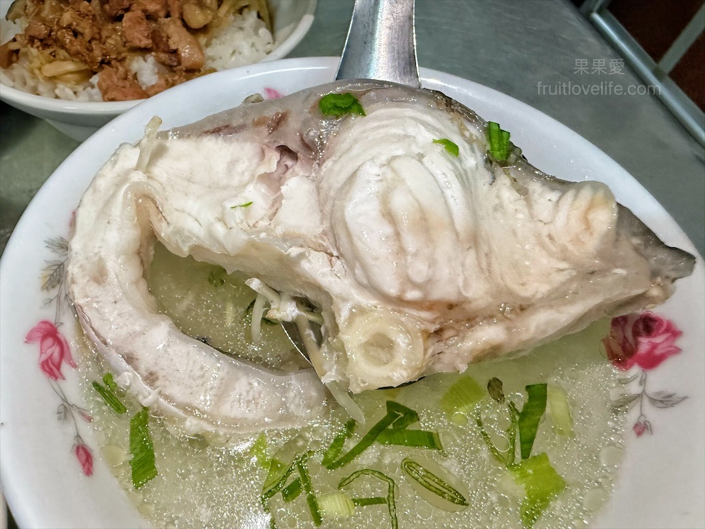 北港草魚本舖|雲林北港早午餐，朝天宮附近的美食小吃，筍絲魯肉飯+草魚湯是推薦的組合 @果果愛Fruitlove