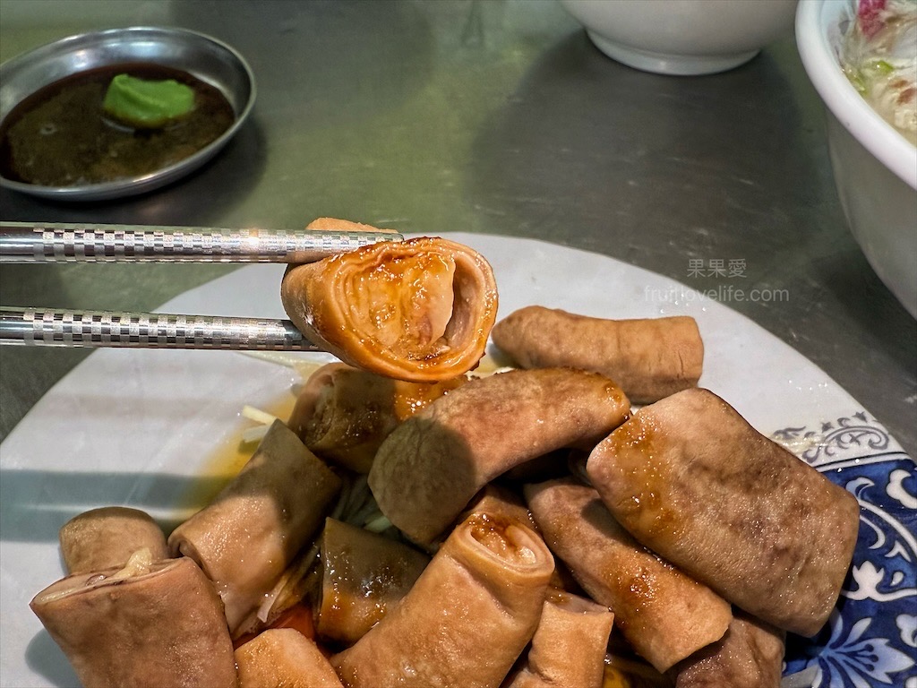 北港草魚本舖|雲林北港早午餐，朝天宮附近的美食小吃，筍絲魯肉飯+草魚湯是推薦的組合 @果果愛Fruitlove