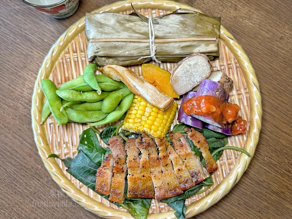 高地人莊園總店|南投咖啡廳，139縣道上的部落咖啡廳，品嚐原民風味餐與阿里山薊特色餐點，寵物友善、不限時Chill空間 @果果愛Fruitlove