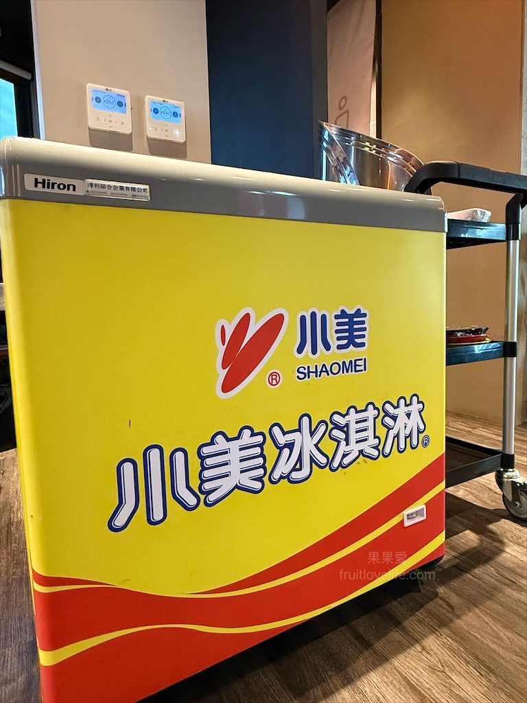 万錵同石頭火鍋|彰化埔心、員林交界的火鍋，先爆炒再煮，湯頭鮮香濃郁又回甘，必點秘製滷肉飯、手打鮮蝦滑 @果果愛Fruitlove