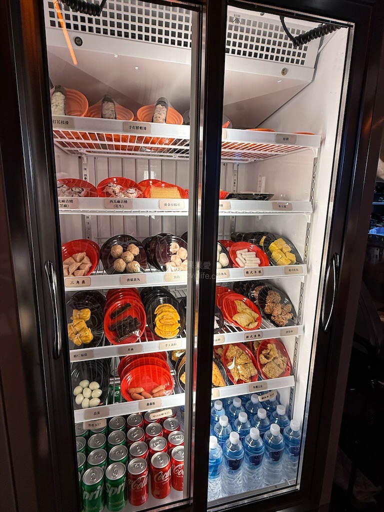 万錵同石頭火鍋|彰化埔心、員林交界的火鍋，先爆炒再煮，湯頭鮮香濃郁又回甘，必點秘製滷肉飯、手打鮮蝦滑 @果果愛Fruitlove