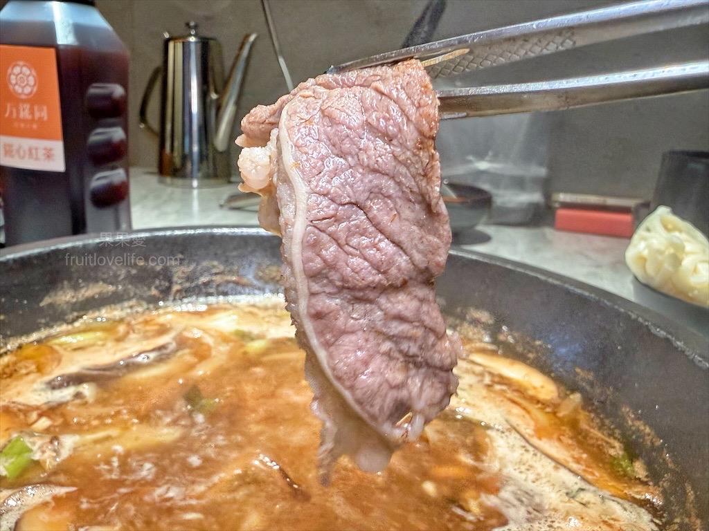 万錵同石頭火鍋|彰化埔心、員林交界的火鍋，先爆炒再煮，湯頭鮮香濃郁又回甘，必點秘製滷肉飯、手打鮮蝦滑 @果果愛Fruitlove