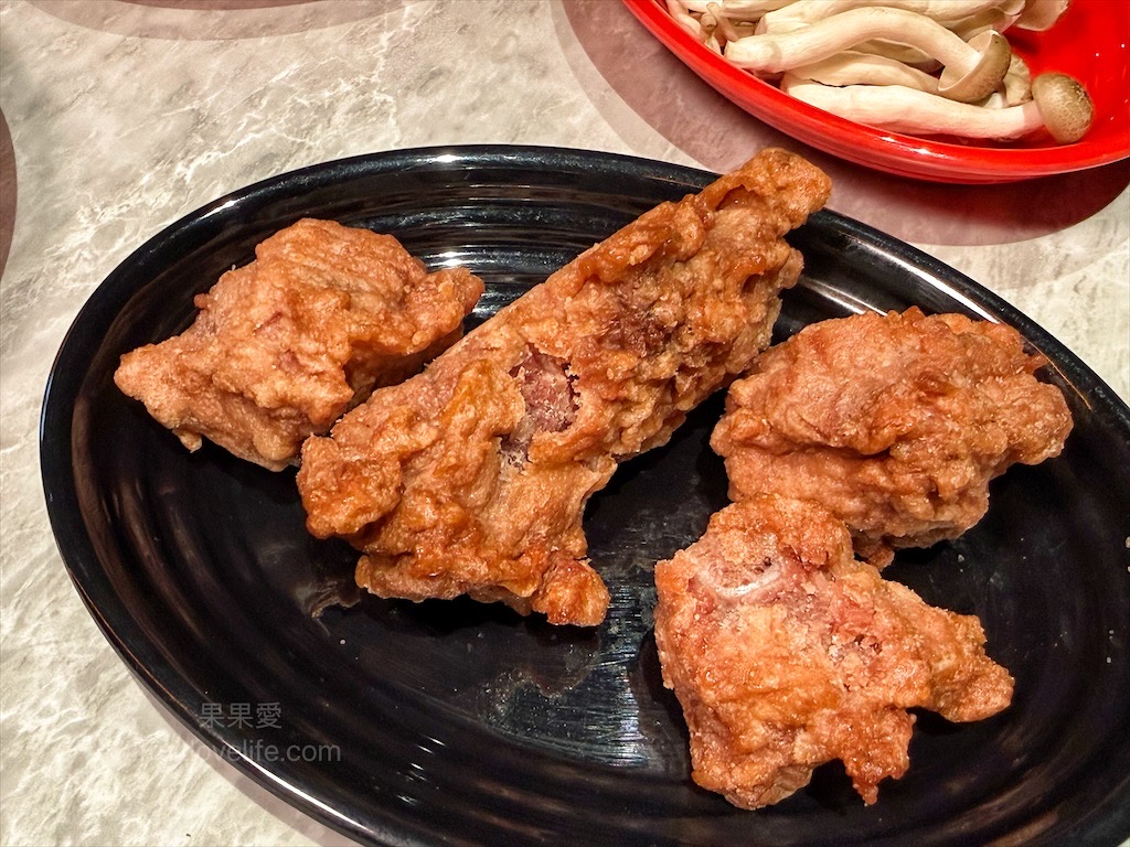 万錵同石頭火鍋|彰化埔心、員林交界的火鍋，先爆炒再煮，湯頭鮮香濃郁又回甘，必點秘製滷肉飯、手打鮮蝦滑 @果果愛Fruitlove