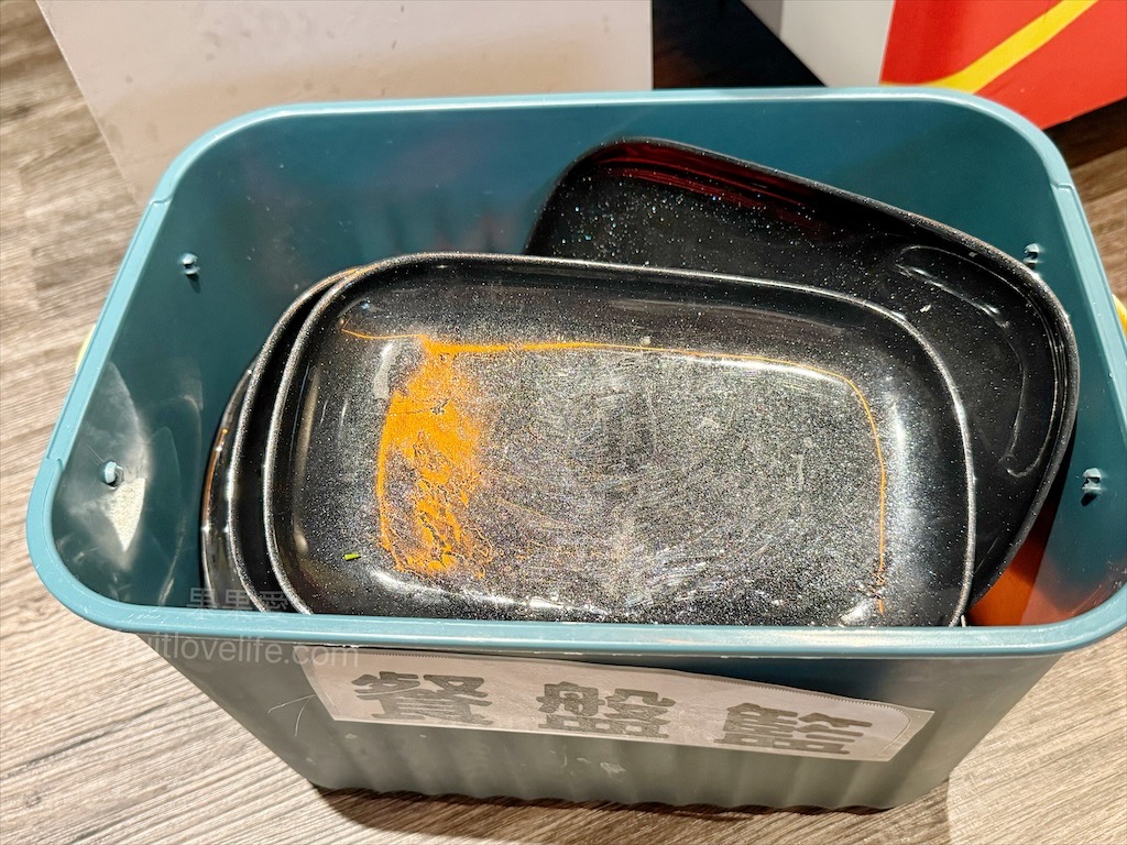 万錵同石頭火鍋|彰化埔心、員林交界的火鍋，先爆炒再煮，湯頭鮮香濃郁又回甘，必點秘製滷肉飯、手打鮮蝦滑 @果果愛Fruitlove