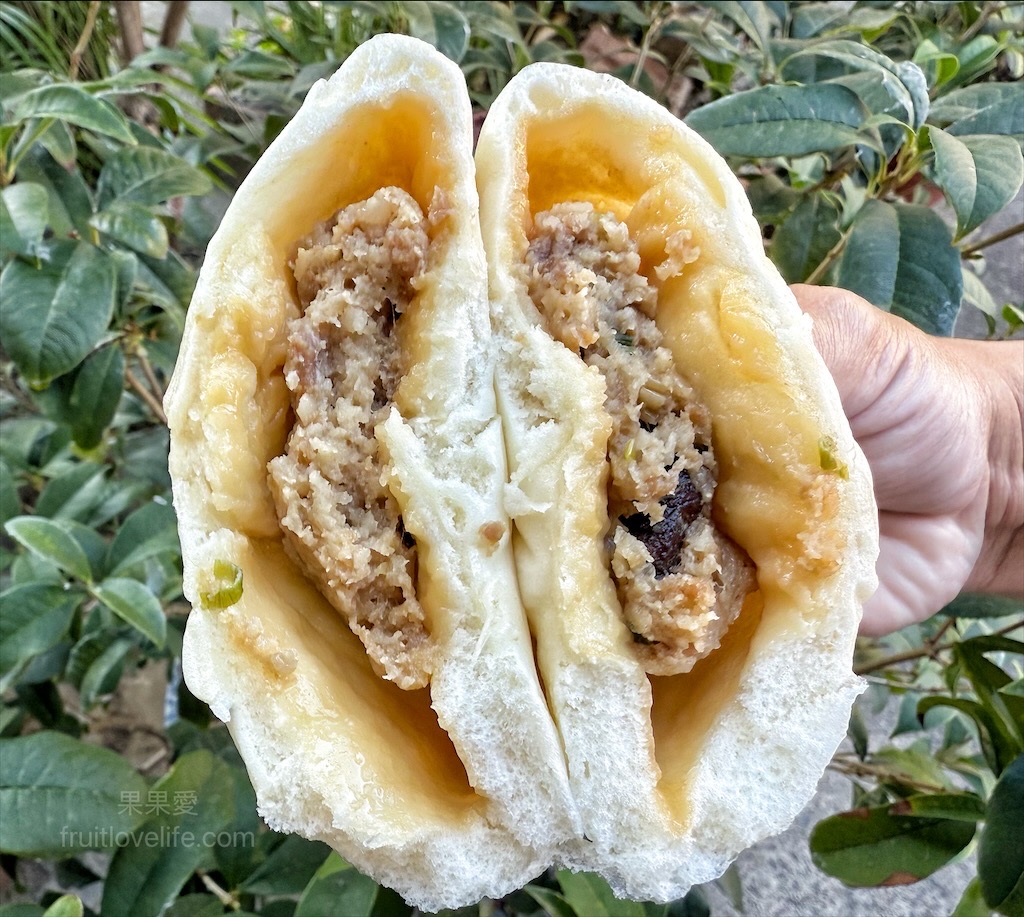 阿煜師肉包|彰化鹿港肉包，天后宮旁現蒸的好味道，香菇肉包、鹹蛋糕，在地人也推薦的銅板美食 @果果愛Fruitlove
