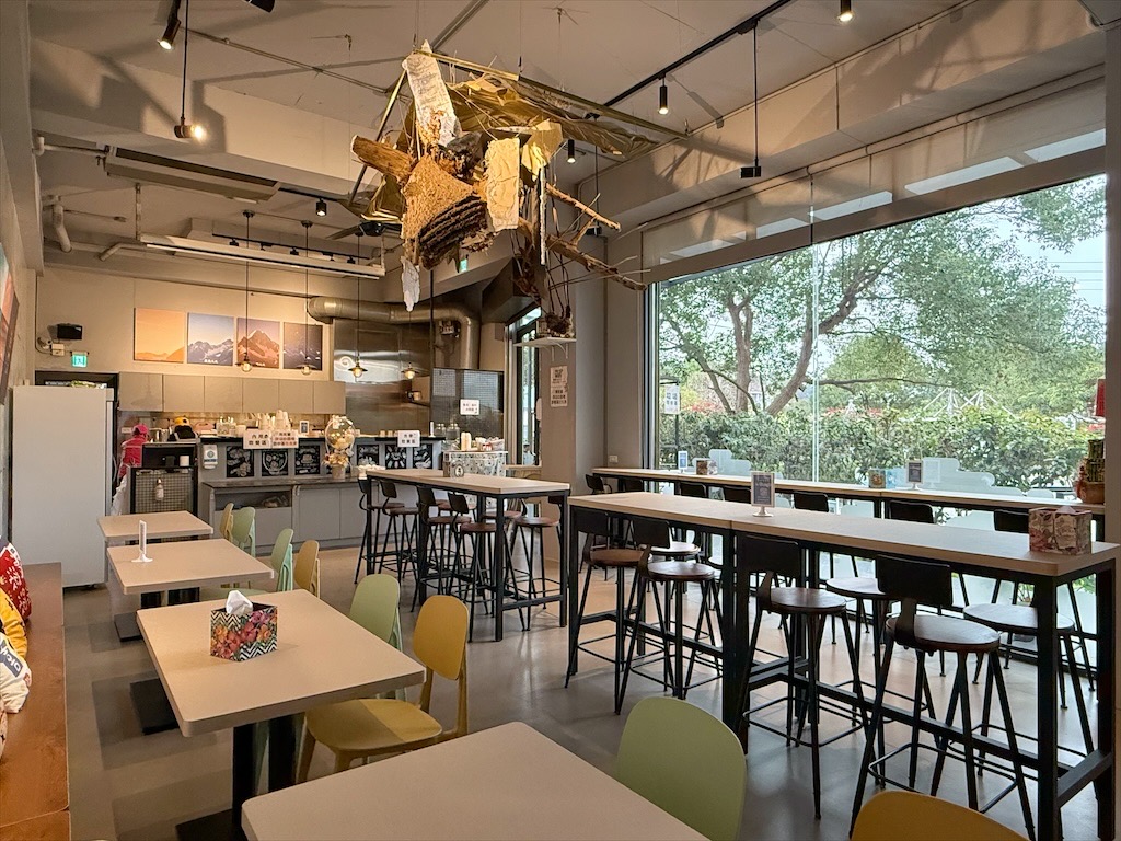 石岡水舍蝦蝦飯主題餐廳|台中石岡蝦蝦飯，沖繩蝦蝦飯在東豐自行車綠廊附近就可以吃到囉! @果果愛Fruitlove