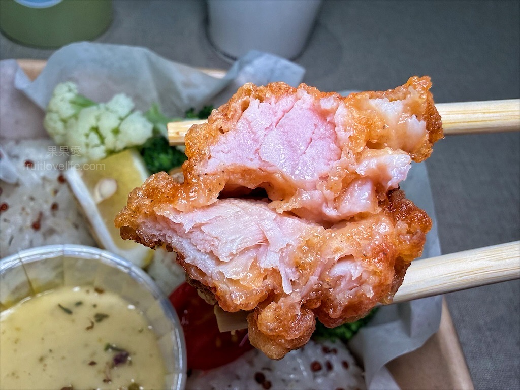 石岡水舍蝦蝦飯主題餐廳|台中石岡蝦蝦飯，沖繩蝦蝦飯在東豐自行車綠廊附近就可以吃到囉! @果果愛Fruitlove