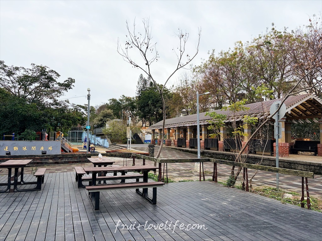 石岡水舍蝦蝦飯主題餐廳|台中石岡蝦蝦飯，沖繩蝦蝦飯在東豐自行車綠廊附近就可以吃到囉! @果果愛Fruitlove