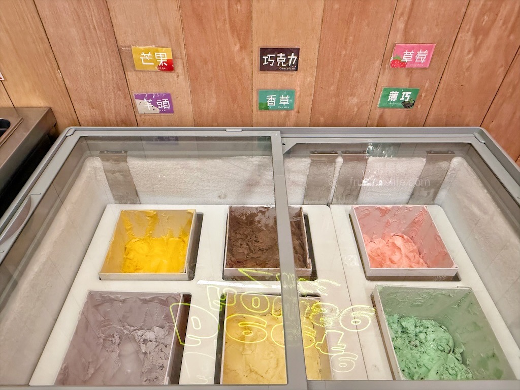 小牛室北屯軍功店 |台中北屯牛排，平價排餐、手工披薩+自助吧吃到飽，排餐裡麵條可吃飽 @果果愛Fruitlove