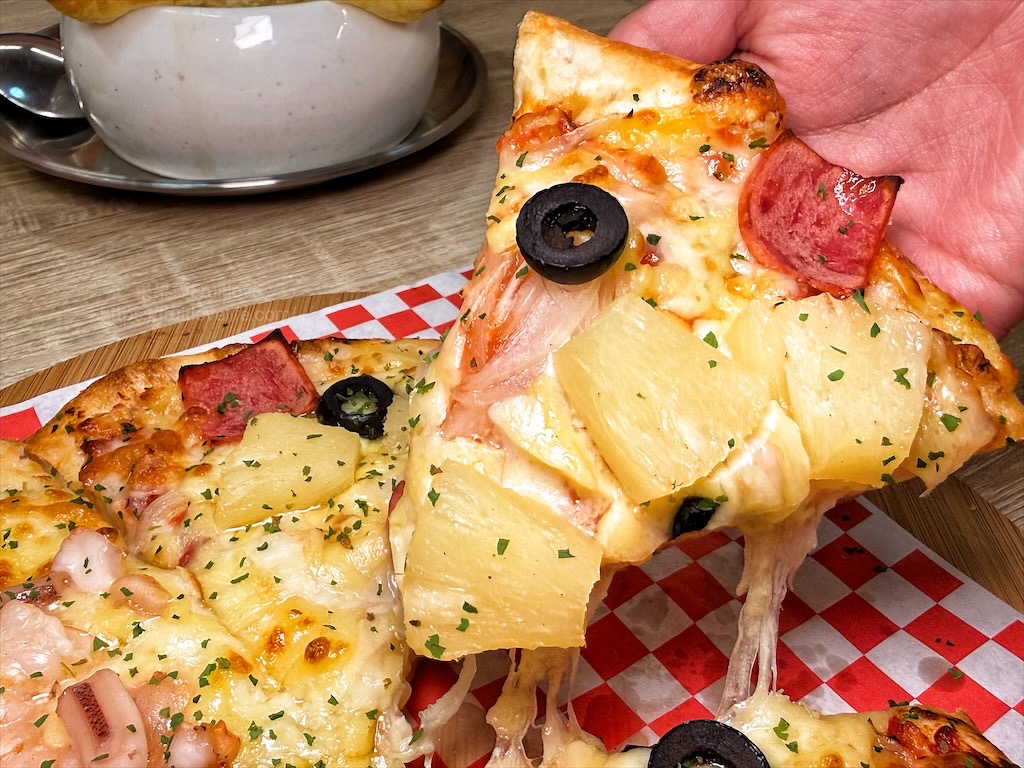 小牛室北屯軍功店 |台中北屯牛排，平價排餐、手工披薩+自助吧吃到飽，排餐裡麵條可吃飽 @果果愛Fruitlove