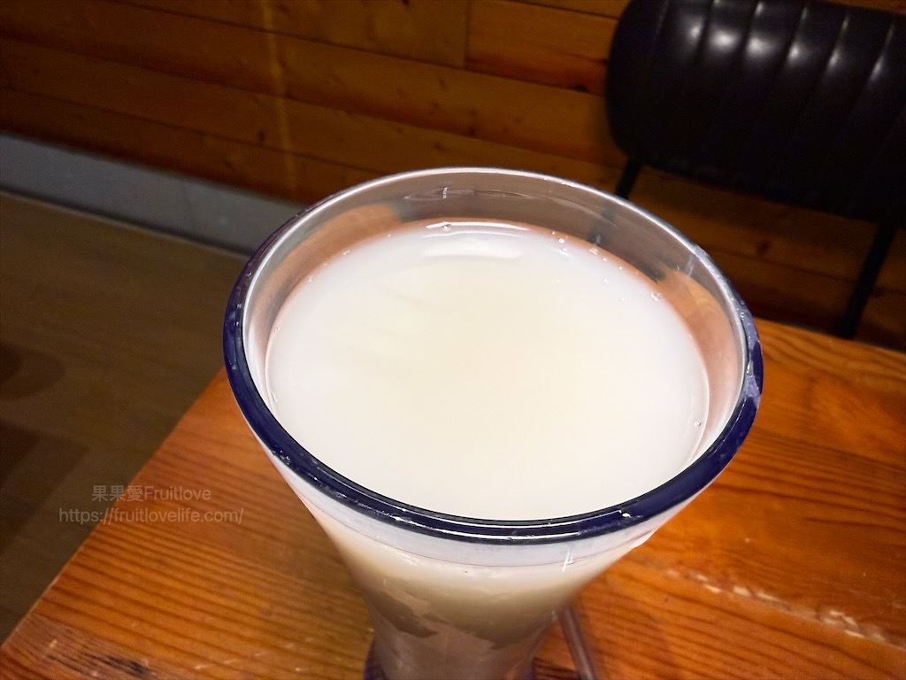 山終小鄰|台中西屯義大利麵專賣，逢甲巷弄深夜微醺食堂，義大利麵份量多又好吃，六種口味給你挑選 @果果愛Fruitlove