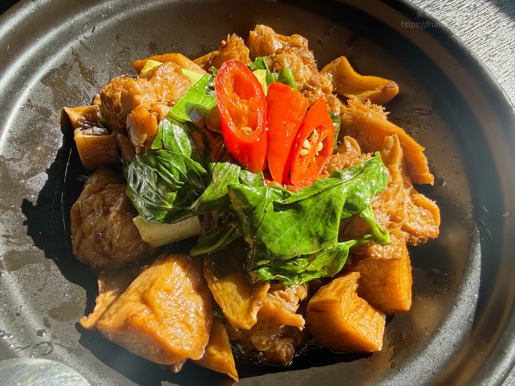 菇神新社店X阿亮香菇園|台中新社半日遊,米其林和必比登推薦火鍋,還有多樣功夫菜,親子採菇趣、寵物友善 @果果愛Fruitlove 菇神新社店X阿亮香菇園|台中新社半日遊,米其林和必比登推薦火鍋,還有多樣功夫菜,親子採菇趣、寵物友善 @果果愛Fruitlove