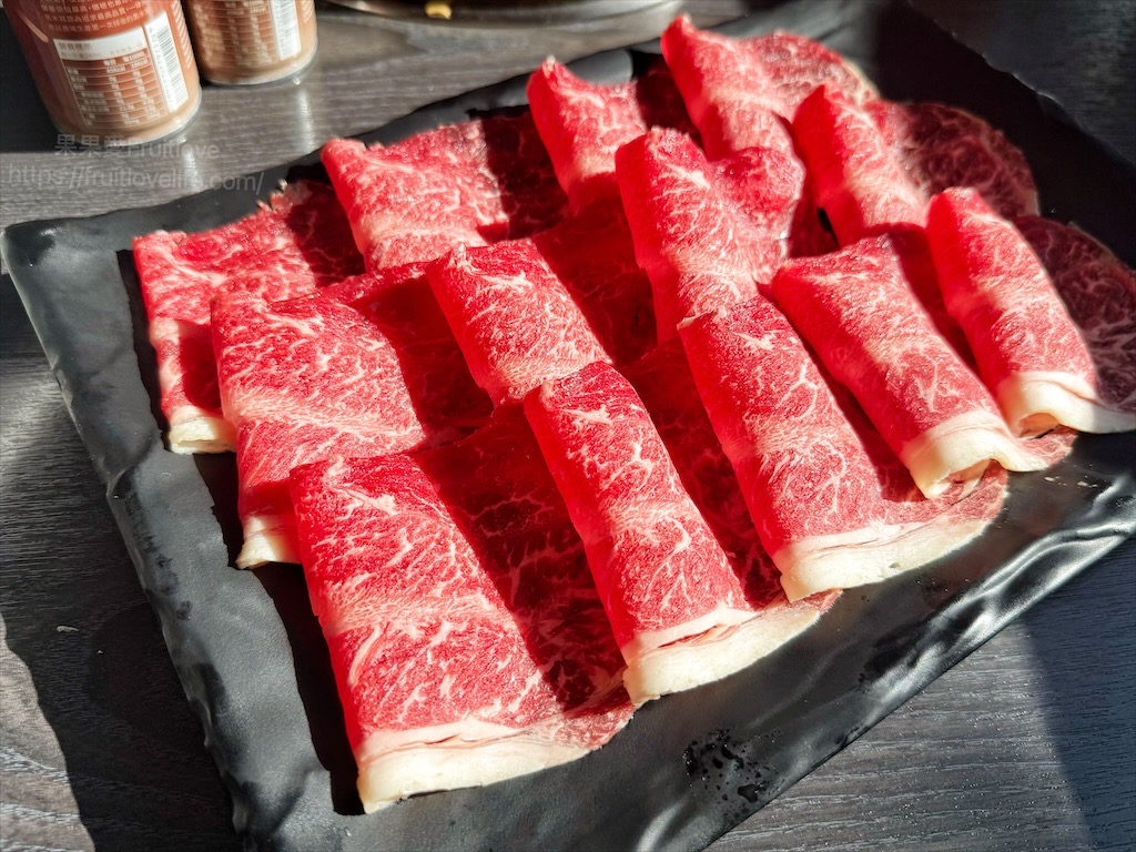 菇神新社店X阿亮香菇園|台中新社半日遊,米其林和必比登推薦火鍋,還有多樣功夫菜,親子採菇趣、寵物友善 @果果愛Fruitlove 菇神新社店X阿亮香菇園|台中新社半日遊,米其林和必比登推薦火鍋,還有多樣功夫菜,親子採菇趣、寵物友善 @果果愛Fruitlove