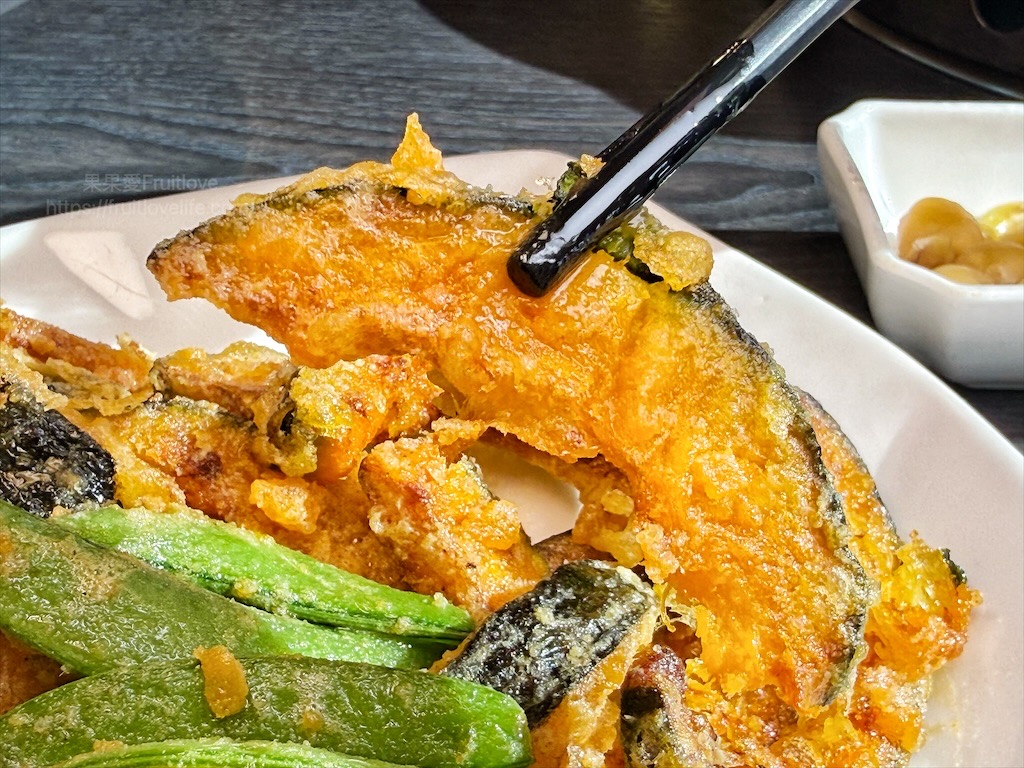 菇神新社店X阿亮香菇園|台中新社半日遊,米其林和必比登推薦火鍋,還有多樣功夫菜,親子採菇趣、寵物友善 @果果愛Fruitlove 菇神新社店X阿亮香菇園|台中新社半日遊,米其林和必比登推薦火鍋,還有多樣功夫菜,親子採菇趣、寵物友善 @果果愛Fruitlove