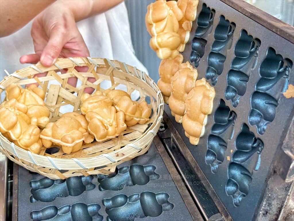 九蛙燒|南投魚池雞蛋糕，日月潭伊達邵老街超萌青蛙造型雞蛋糕，拍照打卡不可錯過的可愛小點心 @果果愛Fruitlove