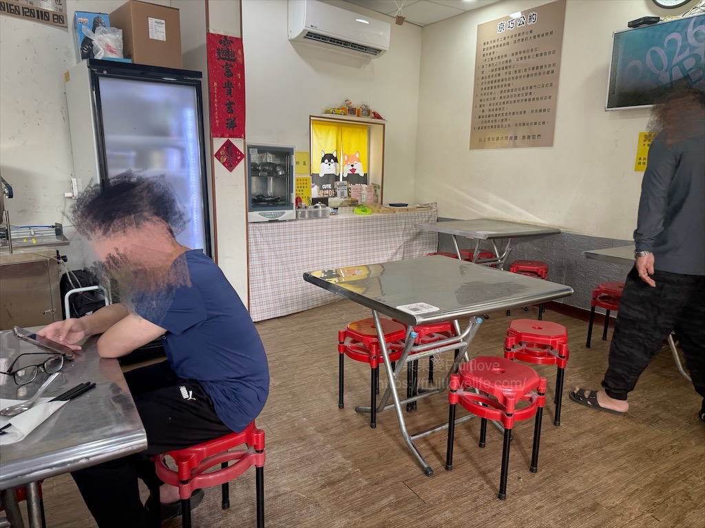 京巧手工湯包|彰化溪湖湯包，湯包現包現蒸，湯汁飽滿、肉餡鮮甜，還有小桌遊陪你等美食 @果果愛Fruitlove