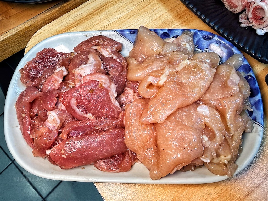 99泰式燒烤火鍋|台中霧峰火鍋、燒烤吃到飽,火烤兩吃吃到飽免服務費,泰式醃肉清爽嫩口,聚餐推薦 @果果愛Fruitlove 99泰式燒烤火鍋|台中霧峰火鍋、燒烤吃到飽,火烤兩吃吃到飽免服務費,泰式醃肉清爽嫩口,聚餐推薦 @果果愛Fruitlove