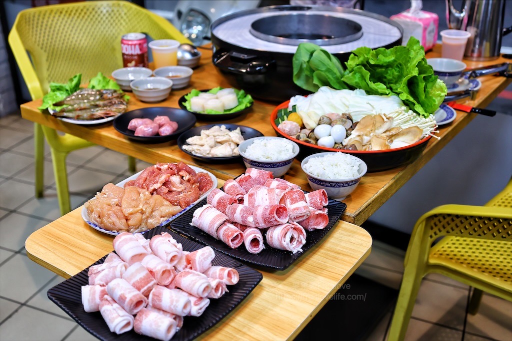 99泰式燒烤火鍋|台中霧峰火鍋、燒烤吃到飽,火烤兩吃吃到飽免服務費,泰式醃肉清爽嫩口,聚餐推薦 @果果愛Fruitlove 99泰式燒烤火鍋|台中霧峰火鍋、燒烤吃到飽,火烤兩吃吃到飽免服務費,泰式醃肉清爽嫩口,聚餐推薦 @果果愛Fruitlove