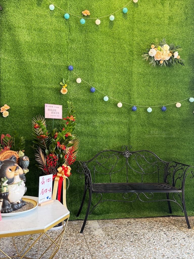 田佈妮|台中潭子甜點店，不只有手工甜點蛋糕、點心，還有天然發酵麵包與咖啡，從早餐到下午茶都可以品嚐到 @果果愛Fruitlove