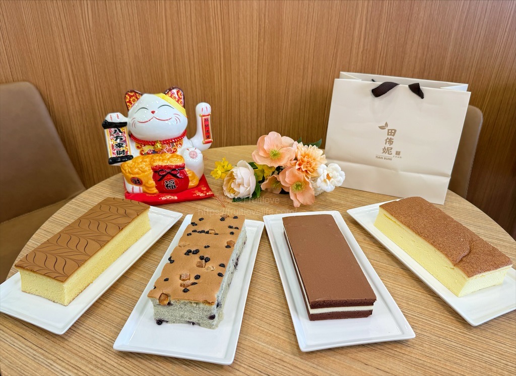 田佈妮|台中潭子甜點店，不只有手工甜點蛋糕、點心，還有天然發酵麵包與咖啡，從早餐到下午茶都可以品嚐到 @果果愛Fruitlove