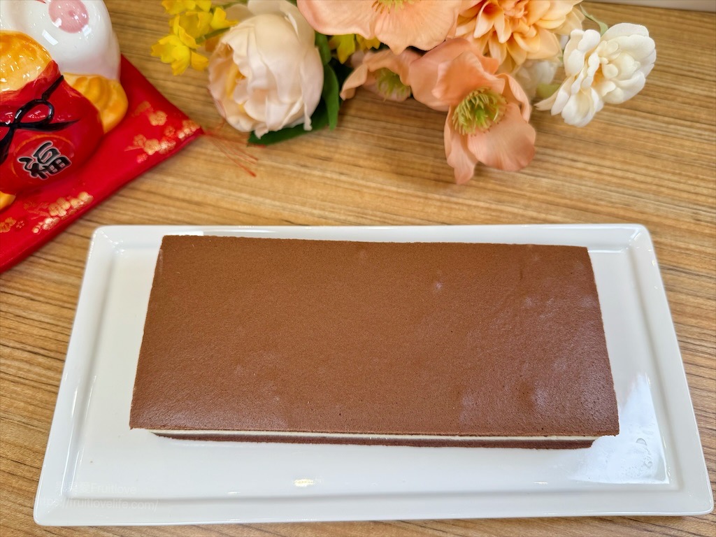 田佈妮|台中潭子甜點店，不只有手工甜點蛋糕、點心，還有天然發酵麵包與咖啡，從早餐到下午茶都可以品嚐到 @果果愛Fruitlove