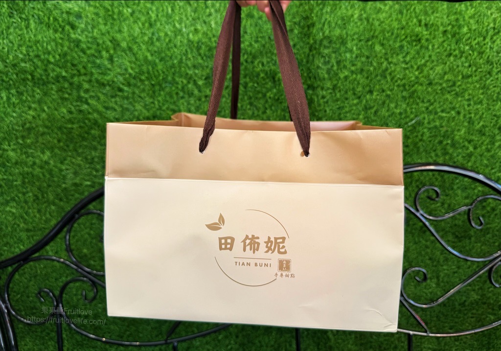 田佈妮|台中潭子甜點店，不只有手工甜點蛋糕、點心，還有天然發酵麵包與咖啡，從早餐到下午茶都可以品嚐到 @果果愛Fruitlove