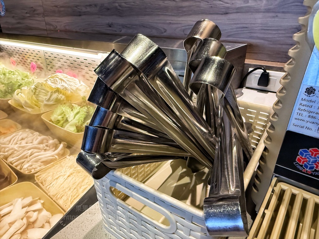 一饌泰式燒烤火鍋|台中北屯泰式燒烤火鍋，獨家泰式醬料，道地泰式火鍋、銅盤烤肉，自助吧吃到飽，好吃又美味 @果果愛Fruitlove