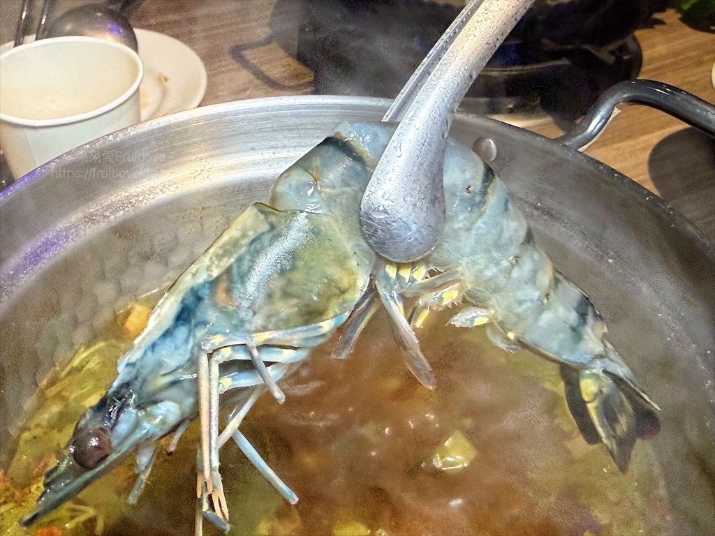 一饌泰式燒烤火鍋|台中北屯泰式燒烤火鍋，獨家泰式醬料，道地泰式火鍋、銅盤烤肉，自助吧吃到飽，好吃又美味 @果果愛Fruitlove