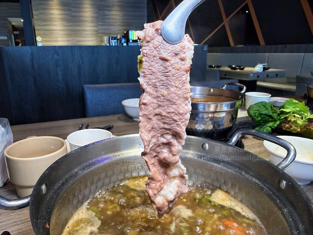 一饌泰式燒烤火鍋|台中北屯泰式燒烤火鍋，獨家泰式醬料，道地泰式火鍋、銅盤烤肉，自助吧吃到飽，好吃又美味 @果果愛Fruitlove