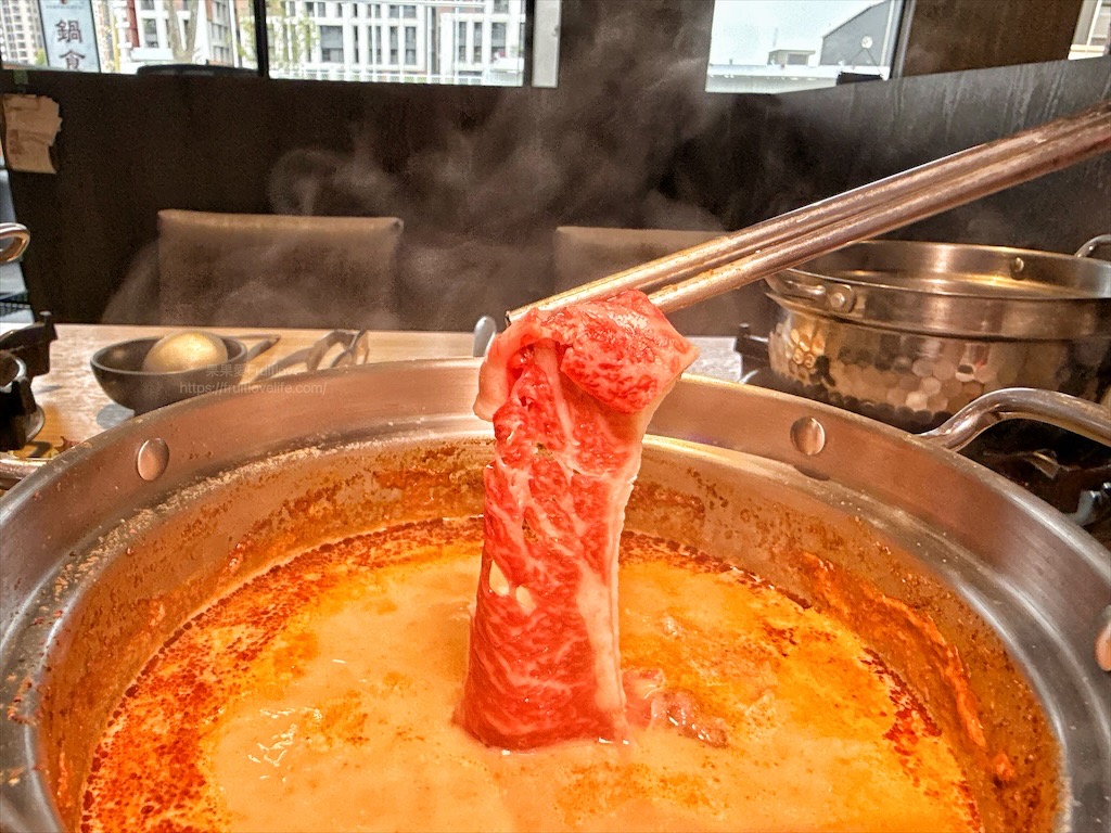 一饌泰式燒烤火鍋|台中北屯泰式燒烤火鍋，獨家泰式醬料，道地泰式火鍋、銅盤烤肉，自助吧吃到飽，好吃又美味 @果果愛Fruitlove