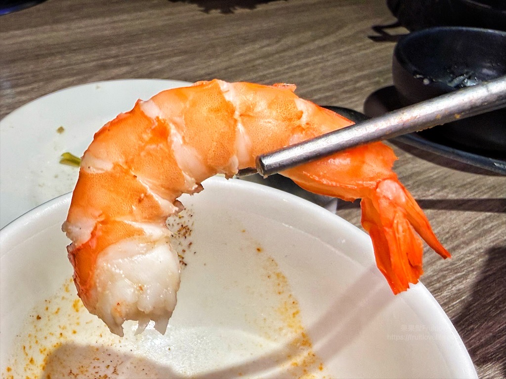 一饌泰式燒烤火鍋|台中北屯泰式燒烤火鍋，獨家泰式醬料，道地泰式火鍋、銅盤烤肉，自助吧吃到飽，好吃又美味 @果果愛Fruitlove