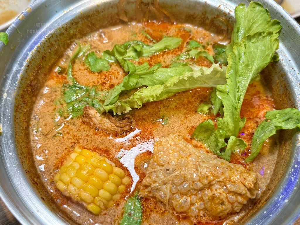 一饌泰式燒烤火鍋|台中北屯泰式燒烤火鍋，獨家泰式醬料，道地泰式火鍋、銅盤烤肉，自助吧吃到飽，好吃又美味 @果果愛Fruitlove