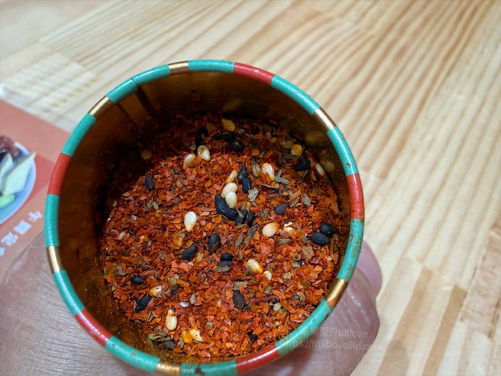 喬八丼飯|台中大里平價日本料理，生熟丼、刺身、炸烤物，無低消續飯湯吃到飽、壽星送生魚片蛋糕，寵物友善 @果果愛Fruitlove