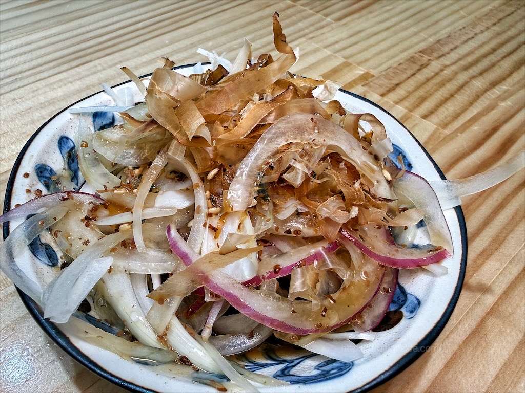 喬八丼飯|台中大里平價日本料理，生熟丼、刺身、炸烤物，無低消續飯湯吃到飽、壽星送生魚片蛋糕，寵物友善 @果果愛Fruitlove