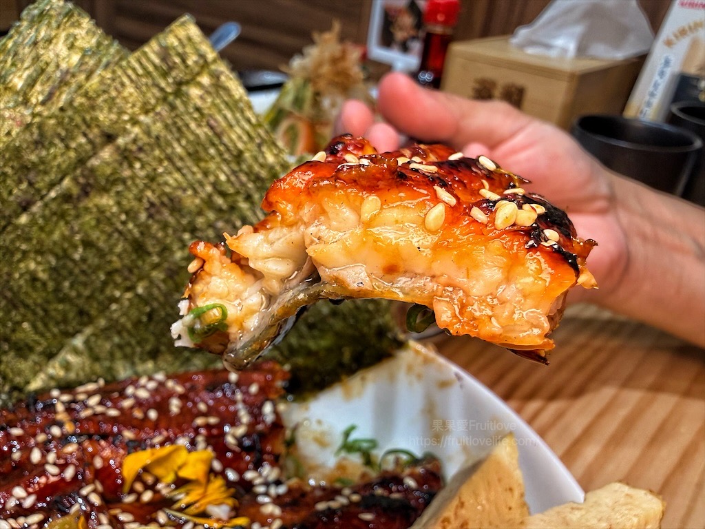 喬八丼飯|台中大里平價日本料理，生熟丼、刺身、炸烤物，無低消續飯湯吃到飽、壽星送生魚片蛋糕，寵物友善 @果果愛Fruitlove