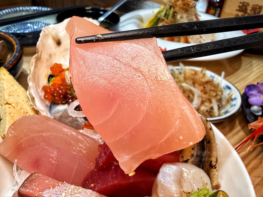 喬八丼飯|台中大里平價日本料理，生熟丼、刺身、炸烤物，無低消續飯湯吃到飽、壽星送生魚片蛋糕，寵物友善 @果果愛Fruitlove