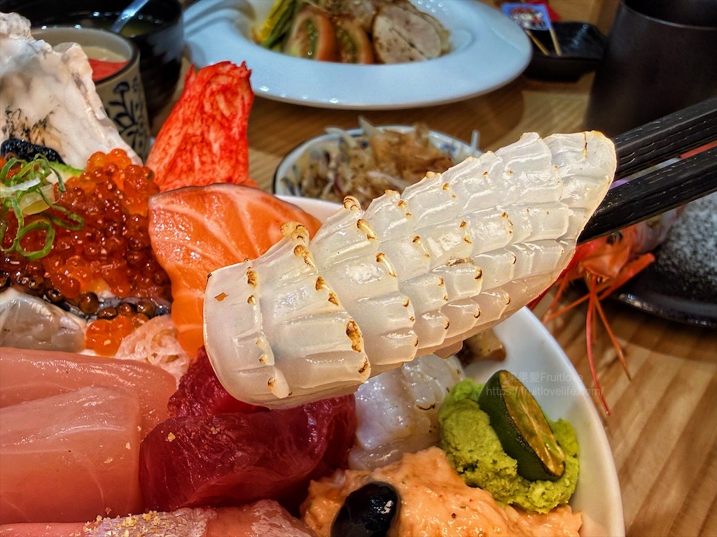 喬八丼飯|台中大里平價日本料理，生熟丼、刺身、炸烤物，無低消續飯湯吃到飽、壽星送生魚片蛋糕，寵物友善 @果果愛Fruitlove