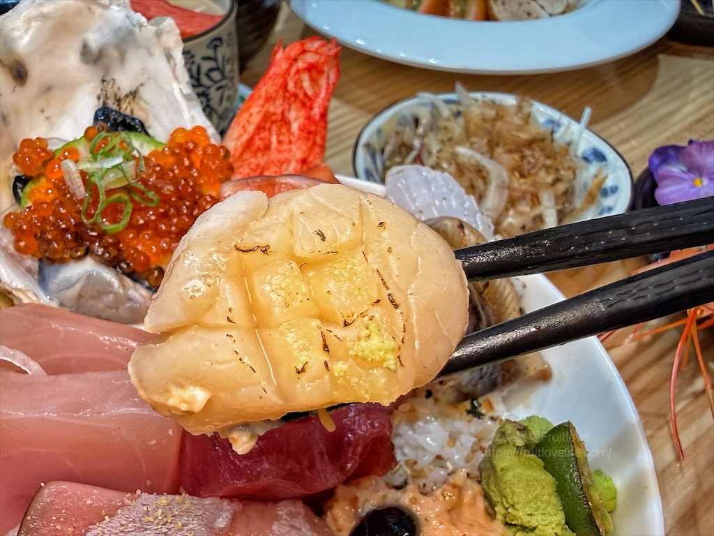 喬八丼飯|台中大里平價日本料理，生熟丼、刺身、炸烤物，無低消續飯湯吃到飽、壽星送生魚片蛋糕，寵物友善 @果果愛Fruitlove