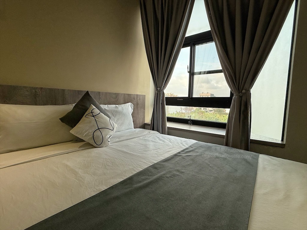 光影民宿|嘉義布袋民宿，鬧中取靜，近布袋漁港，高跟鞋教堂步行5分鐘，合法民宿 @果果愛Fruitlove