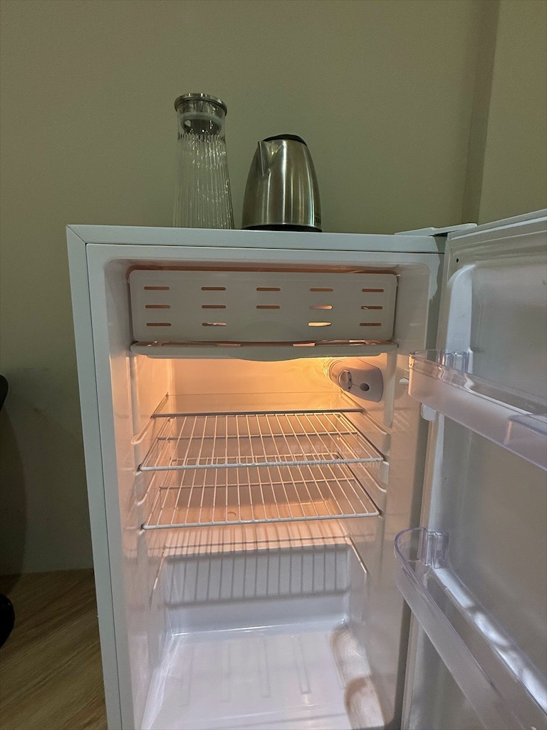 光影民宿|嘉義布袋民宿，鬧中取靜，近布袋漁港，高跟鞋教堂步行5分鐘，合法民宿 @果果愛Fruitlove