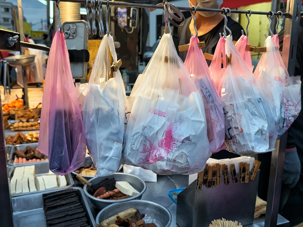 嘉義朴子週六夜市連在地人也好愛來逛，跟我們一起來看看有那些排隊美食推薦 @果果愛Fruitlove