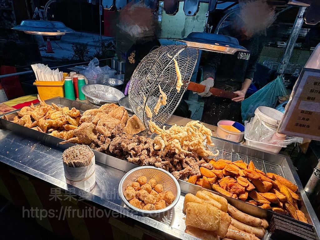 嘉義朴子週六夜市連在地人也好愛來逛，跟我們一起來看看有那些排隊美食推薦 @果果愛Fruitlove