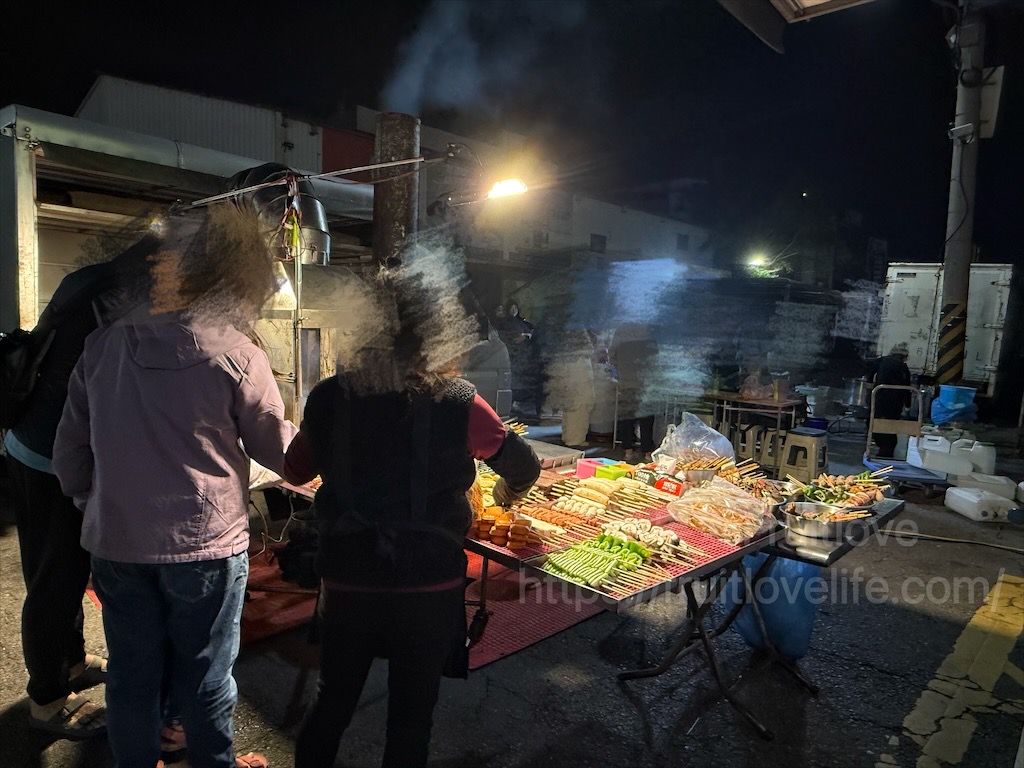 嘉義朴子週六夜市連在地人也好愛來逛，跟我們一起來看看有那些排隊美食推薦 @果果愛Fruitlove