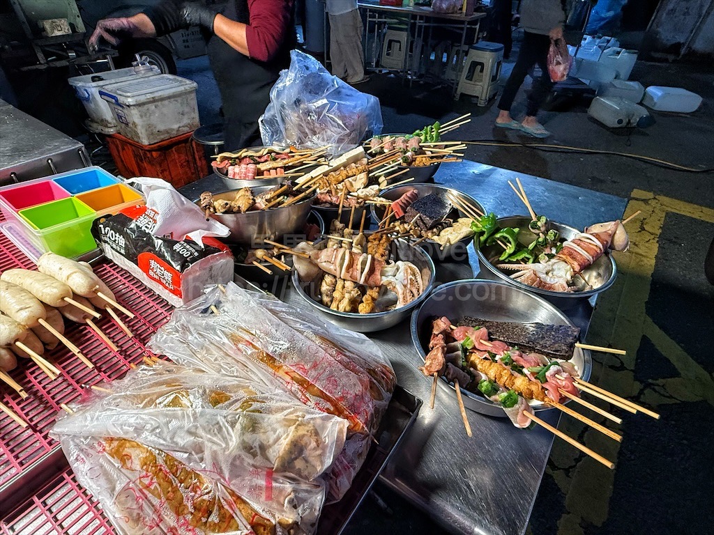 嘉義朴子週六夜市連在地人也好愛來逛，跟我們一起來看看有那些排隊美食推薦 @果果愛Fruitlove